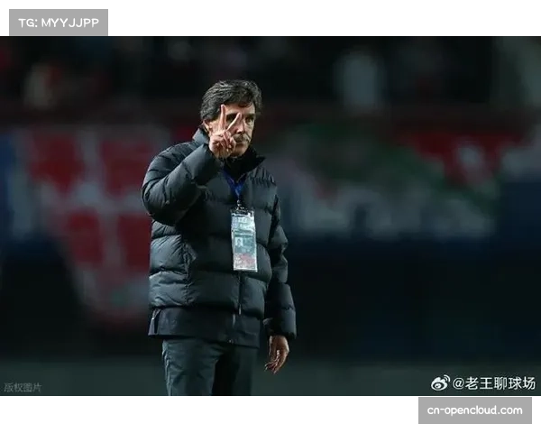 拉莫斯延续上赛季最佳教练风格 防守灵活换位进攻主打快速反击